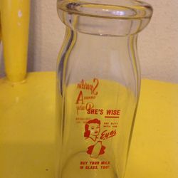 Spurlin Dairy, Vintage Half Pint Milk Bottle, NM