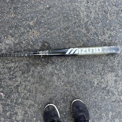 Mizuno Softball Bat