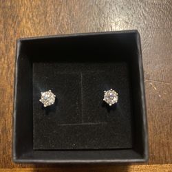 Moissanite Earrings 0.5 Carat