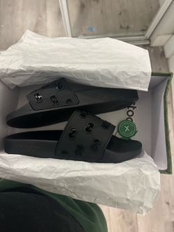 Gucci slides