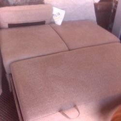 Love Seat/Bed