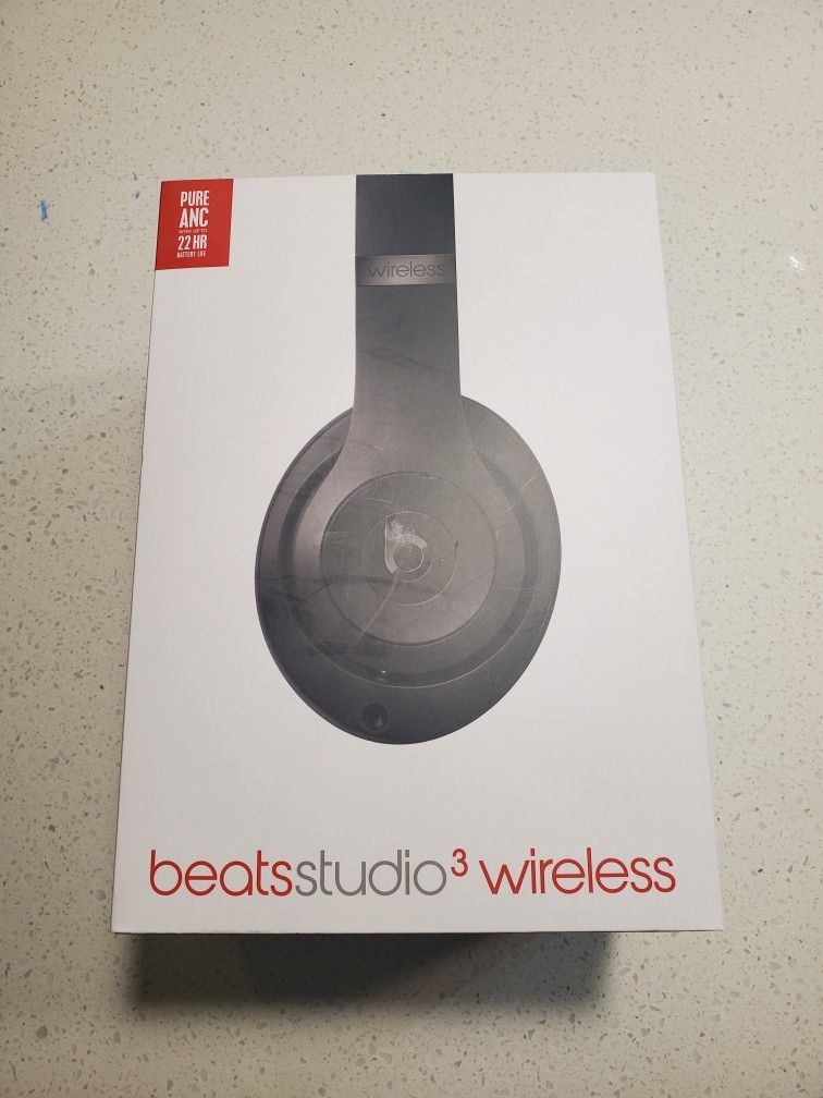 Beats Studio 3 Wireless Headphones Brand New Never Used