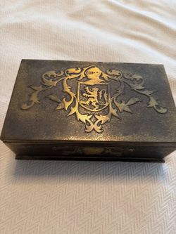 Mid-Century Gold Tone Heraldic Lion Jewelry Box with Coat of Arms
