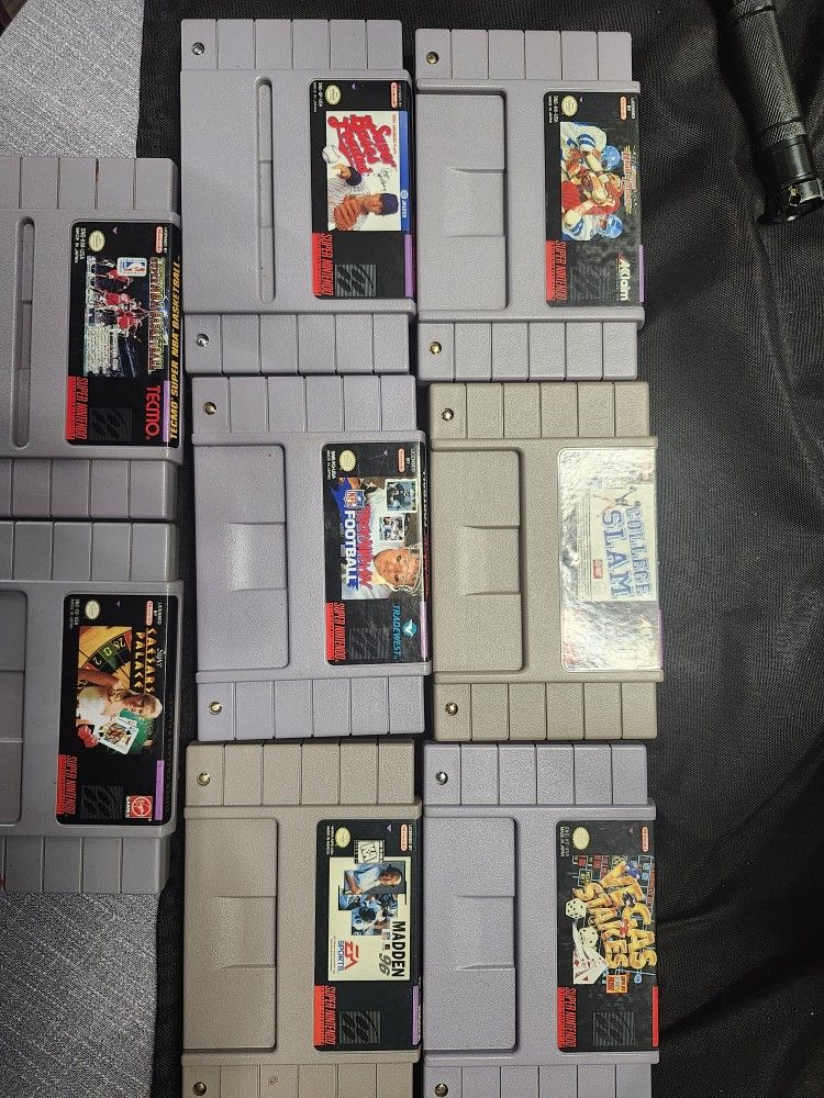 8 Super Nintendo Games