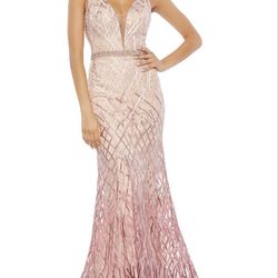Gloriously Elegant and Sexy Brand New NEVER USED Mac Duggal Trumpet Evening Gown 
Size 16
