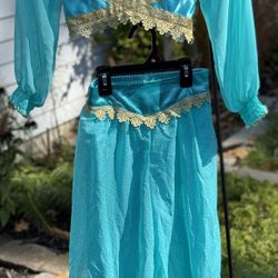 Kids Disney Princess Jasmine costume - Size 5/6