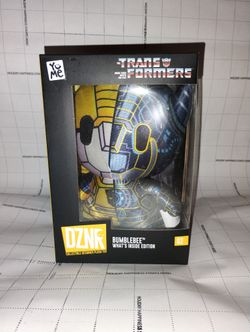 YuMe DZNR Collectible Plush Toy of Bumblebee from the Transformers Brand New 