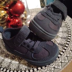 Baby Boy Shoes Size 4