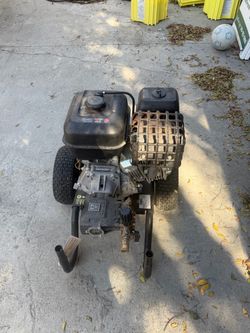DEWALT Heavy Duty Gas Pressure Washer