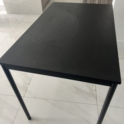 Mesa Pequeña De IKEA