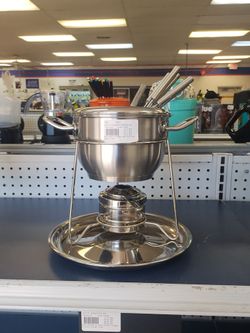 Cash America- Fondue Set