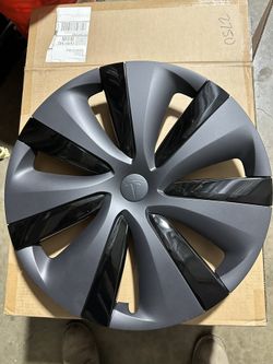 Tesla Model S Tempest Wheel Cover