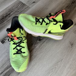 Nike Lebron Witness 5 “Grinch”