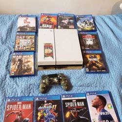 In Great Conditions PS4 500GB $150! The Playstation 4 1,000GB $175! Looking to sell all Separately $15! Per Great Game & $10! Regular Game all work