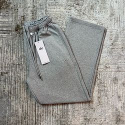 Alo sweats