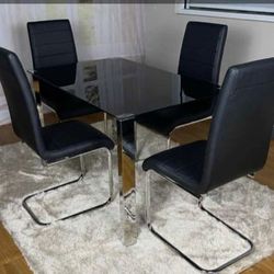 5 Piece Dining Set 