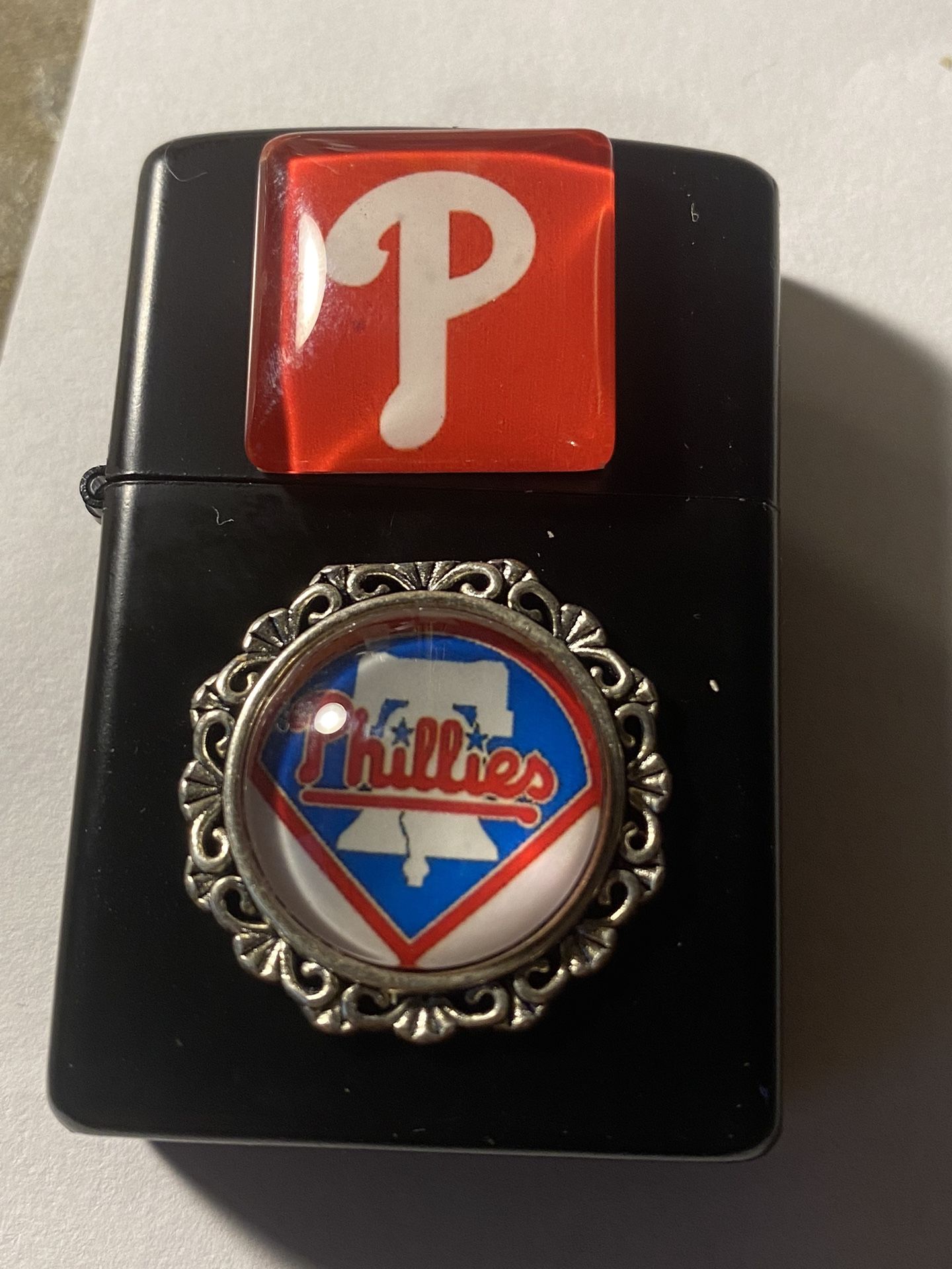 Philadelphia Phillies fliptop lighter new without fuel