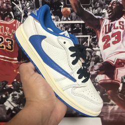 Jordan 1 Low  Fragment X Travis Size 2.5Y