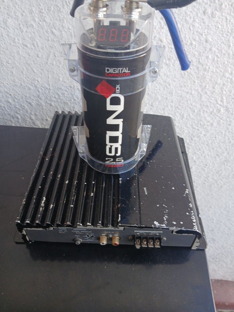 Capistor W Amp