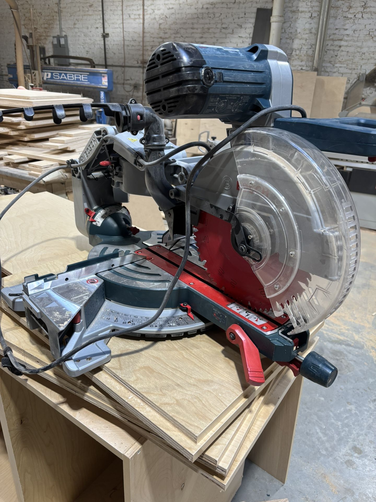 Bosch 12” Dual-Bevel Glide Miterjj Saw (GCM12SD) – Great Condition, Needs Minor Repair