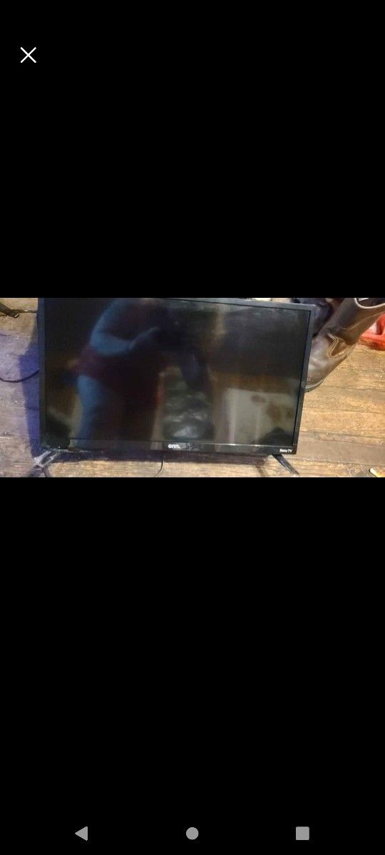 24 In Roku Tv With Sound Bar