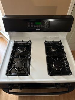 Gas Stove (Highpoint) B&W