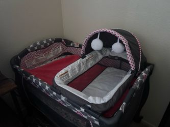 Baby Trend Lil' Snooze™ Deluxe II Nursery Center