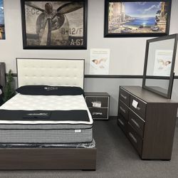 4PC Queen Bedroom Set 