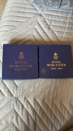Royal Worcester dinnerwear