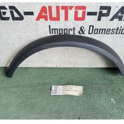 2021 - 2022 - 2023 FORD BRONCO FRONT RIGHT WHEEL FLARE TEXTURE MOLDING OEM AX98833