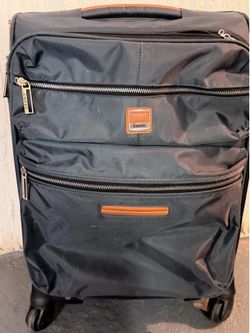 Lucas Carry-On Suitcase Spinner Rolling Travel Luggage Expandable Black