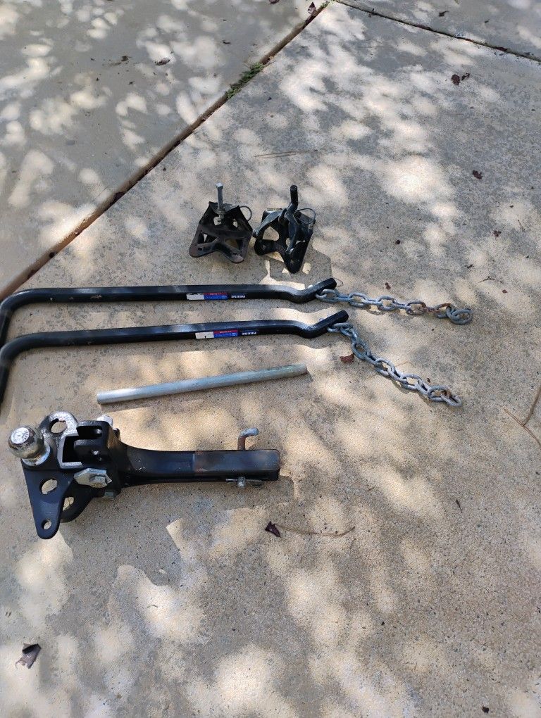 Weight Distribution Hitch