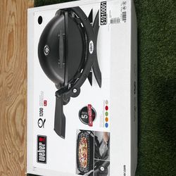 Weber Q 1200 LP Gas Grill  