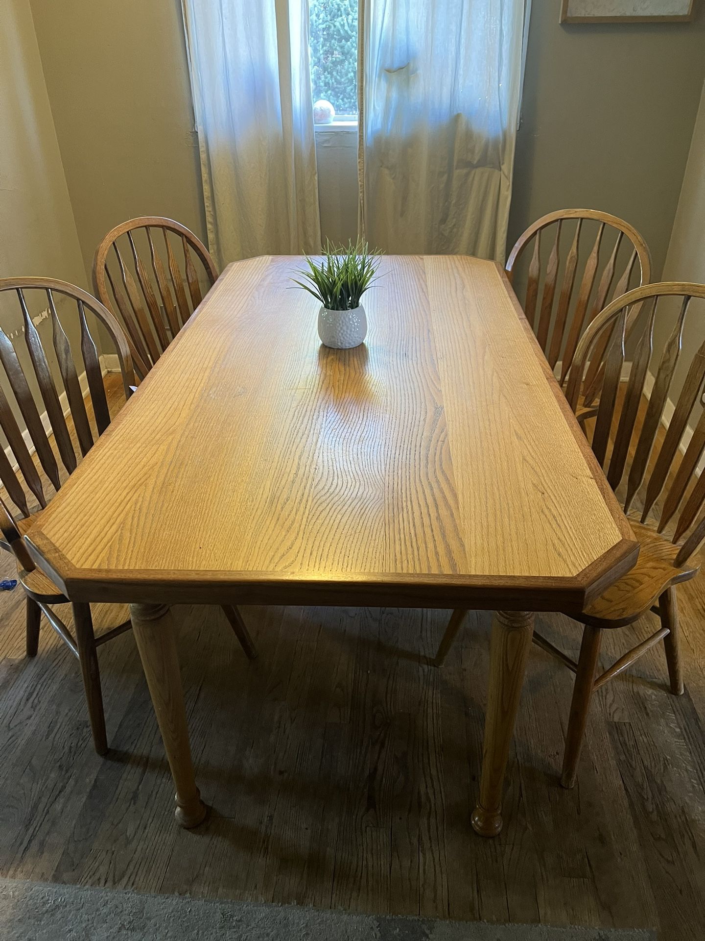 Dinner Table And Chairs