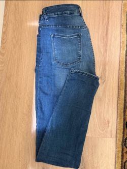 Women's Time and Tru High-Rise Jeans - Size 2
