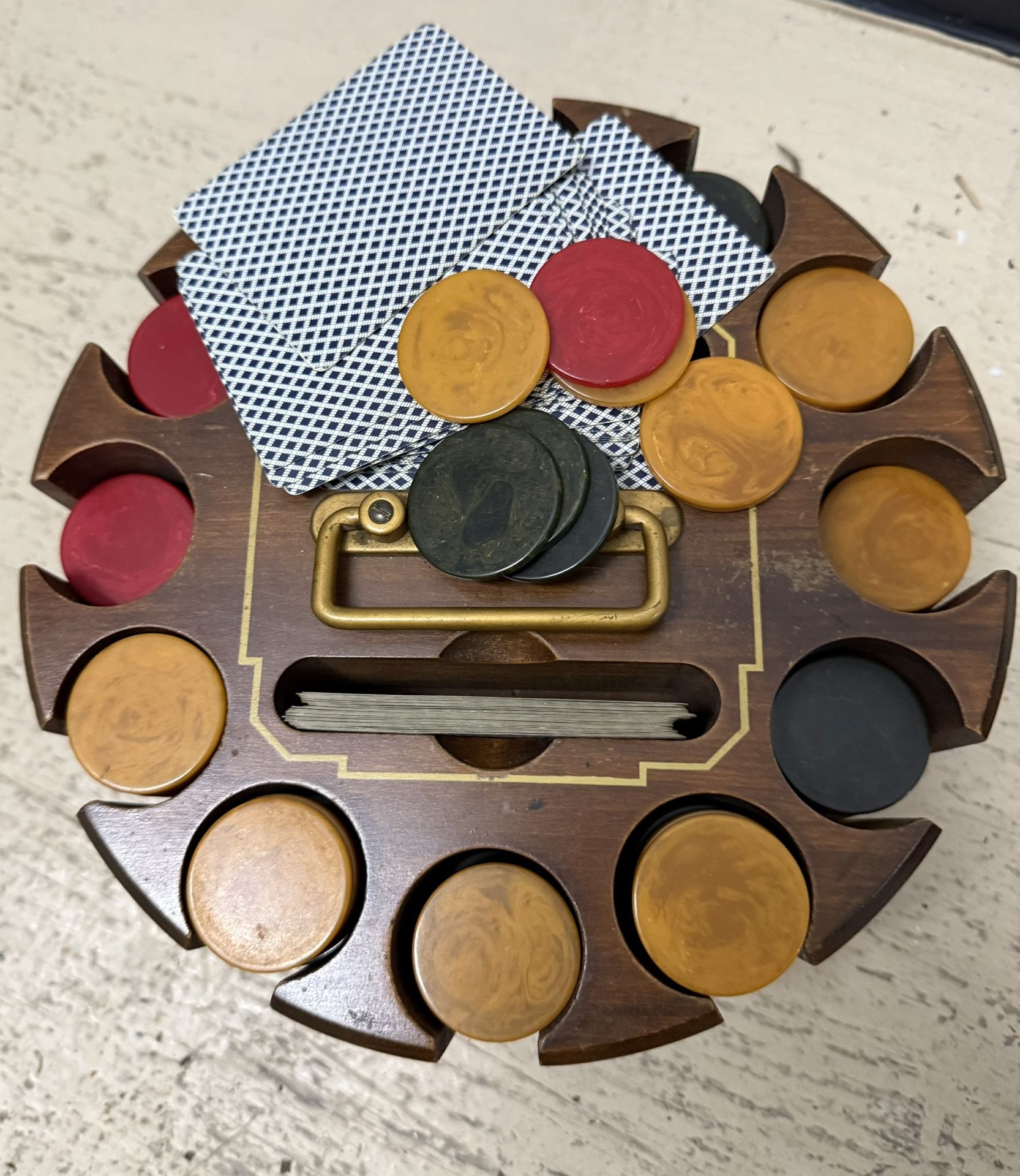 Vintage CLAY POKER CHIPS w/ WALNUT WOOD REVOLVING RACK + COVER 
