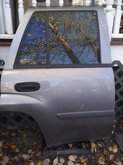 Trailblazer passenger rear door