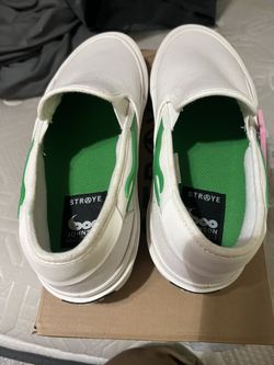 Brand New Slip On Strayes
