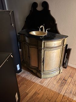 Bathroom vanity