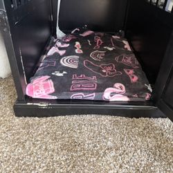 Black Kennel With Latch 