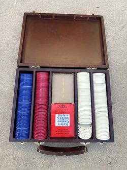 Poker Chip Set With Wood Carry Case 