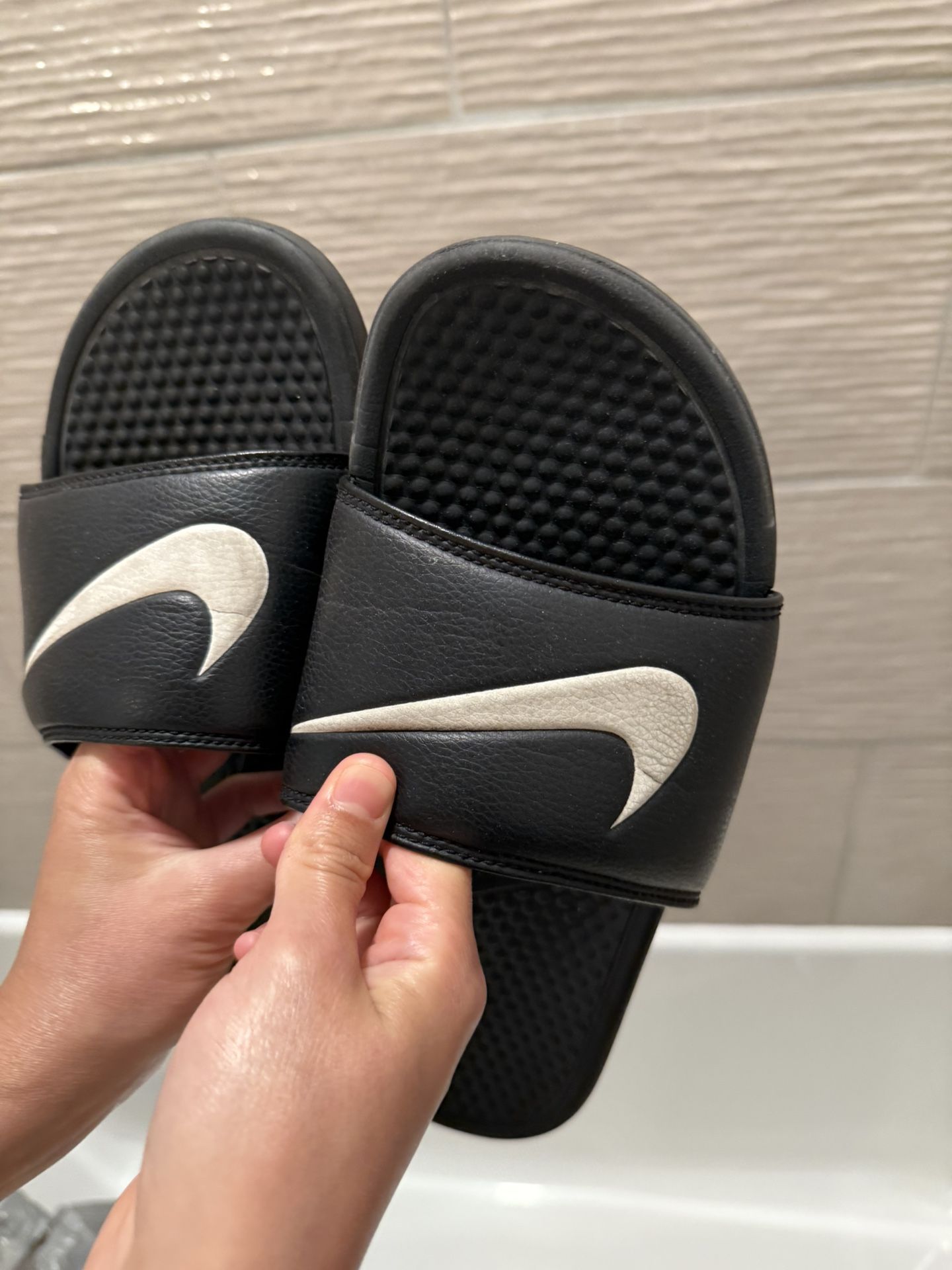 Nike Slides Size 10