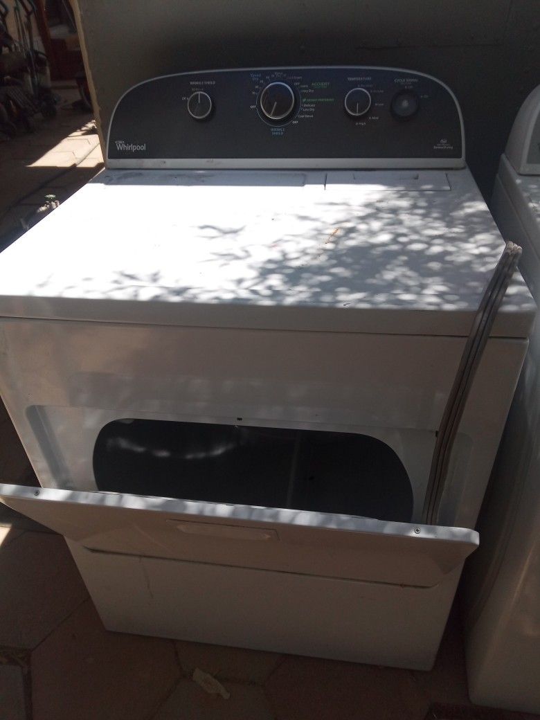 Whirlpool Washer And Dryer 