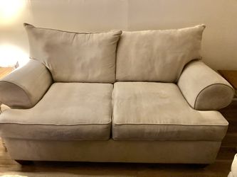 Loveseat 65inches