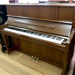 2002 U1 Yamaha Piano. FREE 5 YEAR WARRANTY 