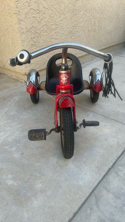 Schwinn Kids Tricycle Red Chrome