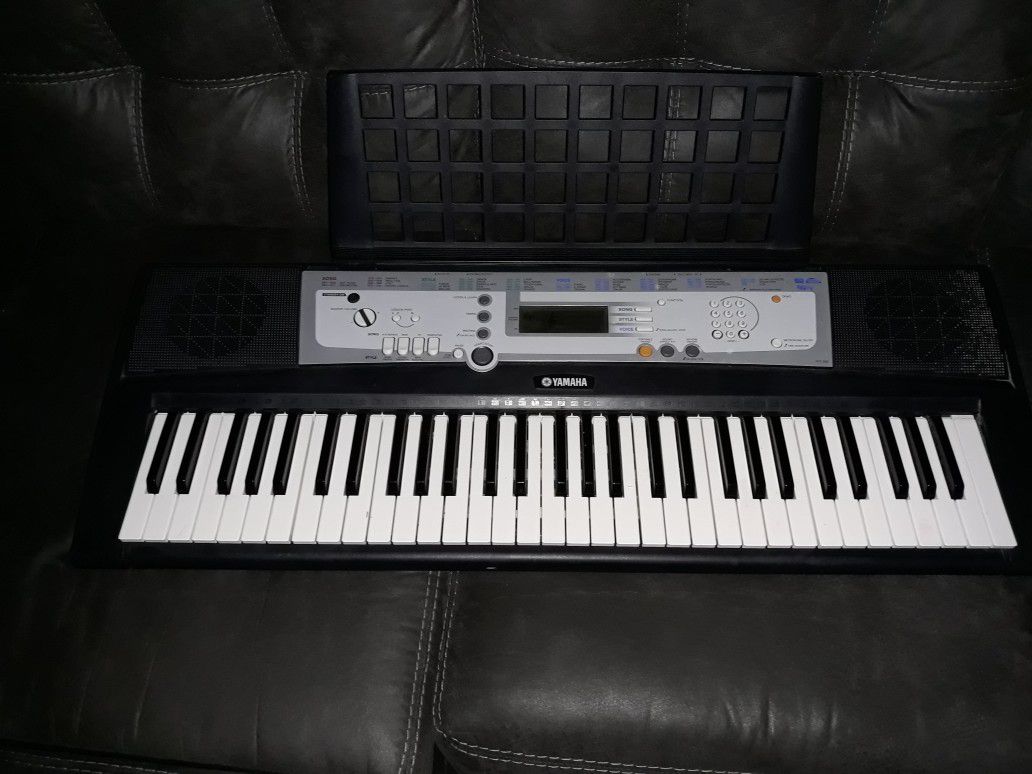 Yamaha Keyboad, Like New condition. Price is negotiable...no tire kickers please.