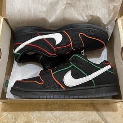 Size 10 - Nike SB Dunk Low Pro QS Bronx Girls Skate