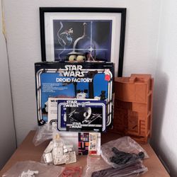 Vintage Star Wars Droid Factory Play Set R2-D2