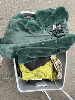 Women’s clothing lot